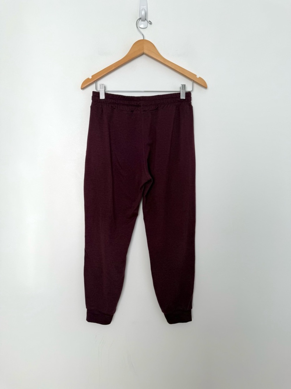 Vuori Performance Jogger - Picture 12 of 13